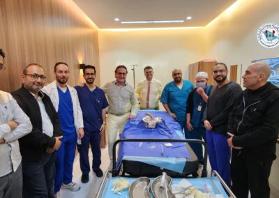 Antonini na Arábia Saudita para um workshop de Implante Protético Peniano Tricomponente