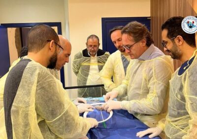 Antonini na Arábia Saudita para um workshop de Implante Protético Peniano Tricomponente